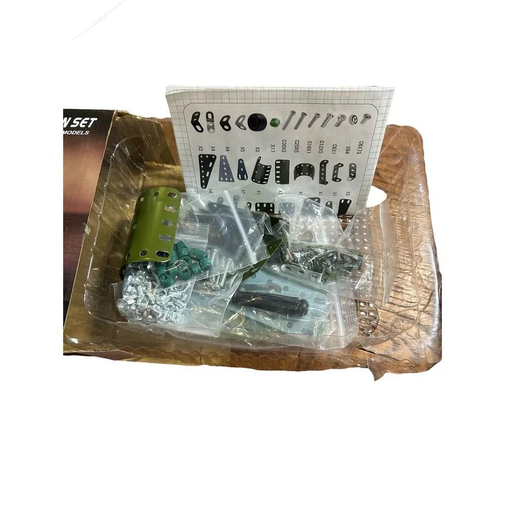 Geangvn Metal Construction Set 9902 Propeller‎ Airplane STEAM Model Kit 285 Pcs